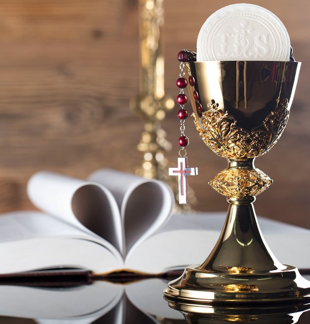 Altar, cálice e cruz - Encontro matrimonial